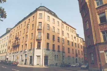 Kv. Jordgubben 16, hörnhus vid Kungsholmsgatan 56-58 och Celsiusgatan 1 i Stockholm.